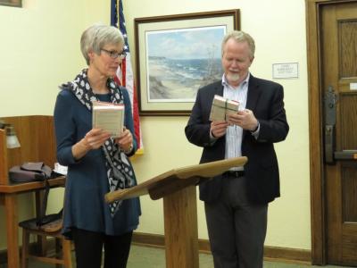 American Writers Museum President Visits Library